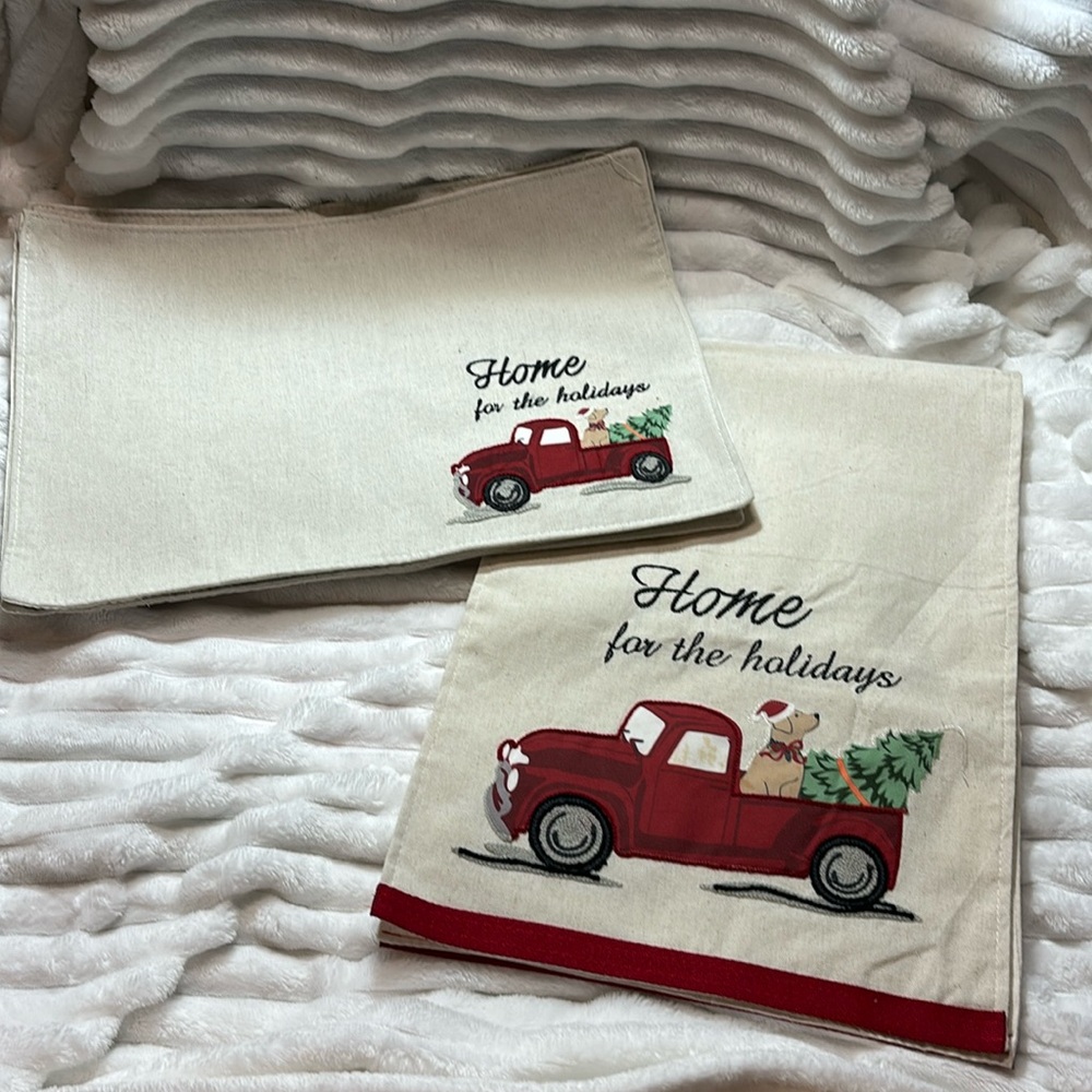 Home for the Holidays Table Runner and 4 Placemats